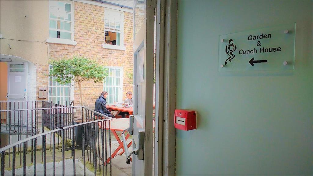 Backpackers Citi Hostel Dublin Exterior photo